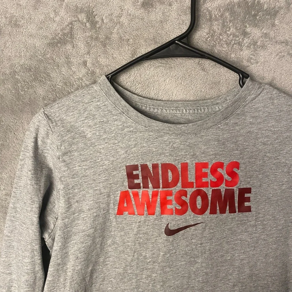 Nike Boys XL Long Sleeve Tee Grey 